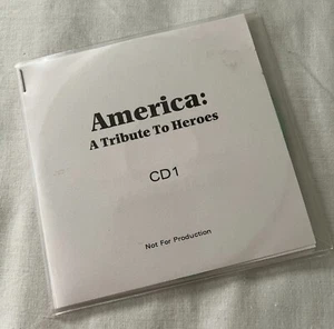 U2 Walk On Rare 2001 UK Promo Double CD-R America: A Tribute to Heroes Mint! - Imagen 1 de 5