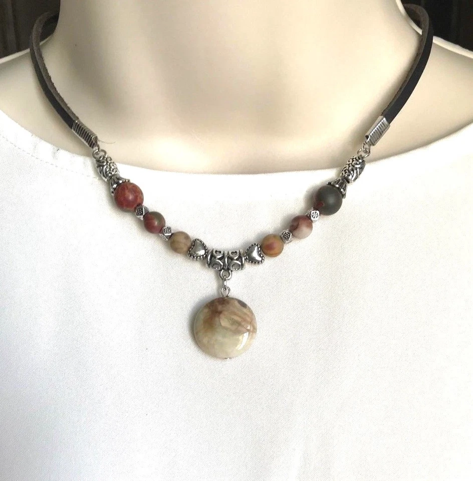 Collar con cuentas colgante de jaspe de piedras preciosas naturales Fengshui Chakra EE. UU. Foto 1 de 1