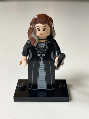 Lego Harry Potter Narcissa Malfoy Minifigure 4865 - Image 1 of 4