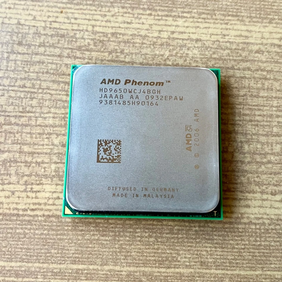 Processeur AMD Phenom X4 9650 - HD9650WCJ4BGH Quad Core 2,3 Ghz Socket AM2 - Photo 1/3