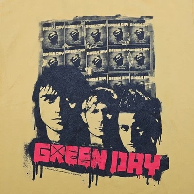Camiseta de concierto Green Day Vintage 2009 21st Century Breakdown amarilla talla S Foto 1 de 4