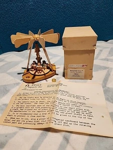 ERZGEBIRGE Wood Pyramid Heavens Choir Christmas Windmill 4 Angels Missing Parts - Picture 1 of 14