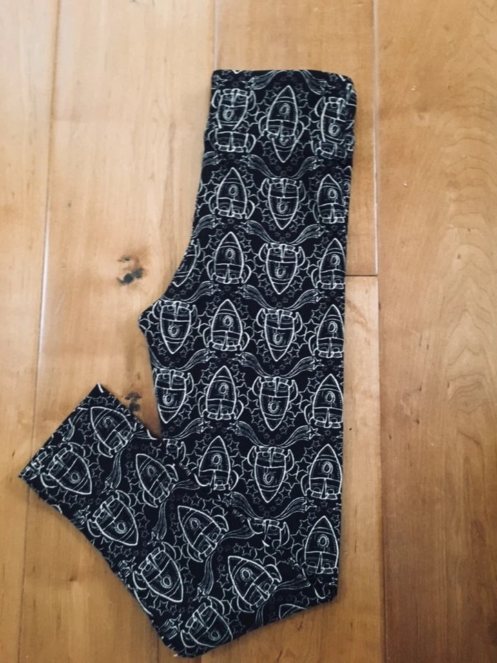 Lularoe Space Ship Rocket Black Cream Leggings Rare Unicorn S/M New - Image 1 of 1