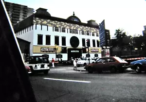 Montreal Canada Old Munich Restaurant Vintage 1991 Diafilm Photograph 35mm - Bild 1 von 2