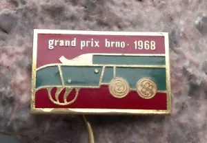 1968 Shotgun Trap Skeet Clay Target Shooting Czech Grand Prix Gun Pin Badge - Picture 1 of 2