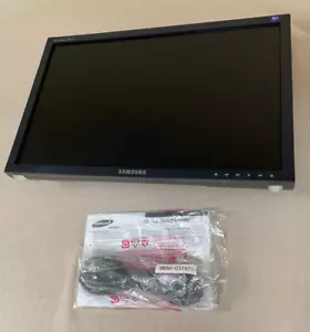 Samsung Syncmaster 205BW 20" LCD Monitor - Picture 1 of 10
