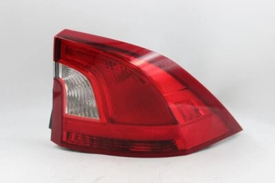Cuarto de luz trasera para pasajero derecho montado en panel 2014-2018 Volvo S60 OEM #15197 Foto 1 de 4