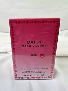 Marc Jacobs Daisy Kiss EDT Spray 50ml (Discontinued Item) - Picture 1 of 3