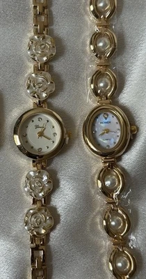 2 Piece vintage  style watch - Image 1 of 2