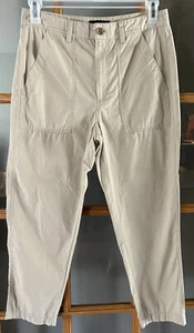 NWOT Banana Republic 100% Organic Cotton Traveler Khaki Pants Sz 8 High Waist - Picture 1 of 3