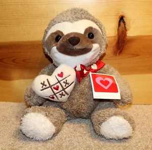 LOVE SLOTH Plüschtier 14 Zoll Stofftier Geschenk Buddy Tic Tac Toe Herzen Muttertag - Bild 1 von 1