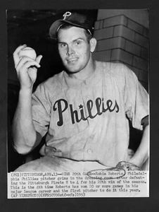 1953 Press Photo, Robin Roberts Philadelphia Phillies, Wins 20th Game - Picture 1 of 2