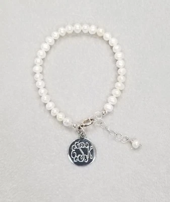 Baby Freshwater Cultured Pearl Bracelet with Sterling Silver Engraving Disc, - Image 1 of 2