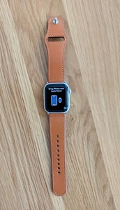 Apple Watch SERIE 7 - Wifi e Cellulare OTTIMO CINTURINO! - Foto 1 di 2