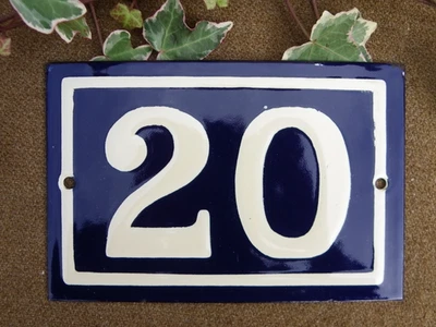 ANCIENNE PLAQUE ÉMAILLÉE DE RUE, DE MAISON  - NUMÉRO 20 - 15 x 10 cm - BOMBÉE - Photo 1/4