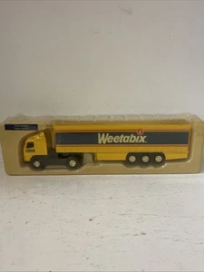 CORGI CLASSICS - VOLVO ARTICULATED TRUCK "WEETABIX" LIVERY 1:64 SCALE - Picture 1 of 19