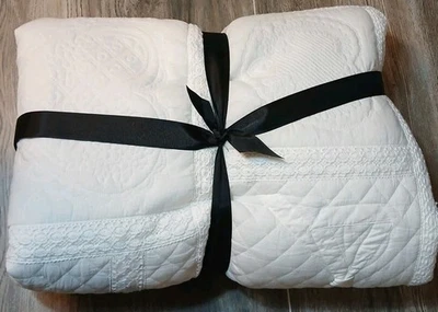 Colcha de retalhos Pottery Barn LoveShackFancy arco coração completa/rainha branca nova com etiquetas - Imagem 1 de 4