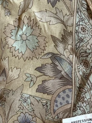 "Bufanda de seda vintage Liz Claiborne hecha en Japón azul tostado floral 52""x10""" Foto 1 de 4