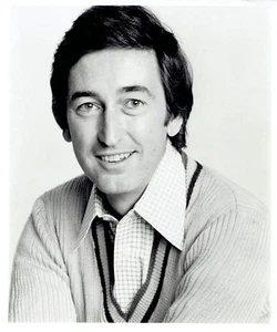 1981 Vintage Photo Sänger Bob McGrath posiert beim Beefcake Fotoshooting - Bild 1 von 2