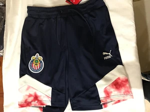 $50 PUMA CLUB DEPORTIVO GUADALAJARA CHIVAS ICONIC MESH SOCCER SHORTS 765110-01 - Picture 1 of 5