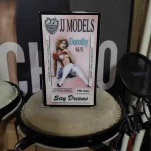 JJ Models - Sexy Dreams Vol. VI - Dorothy 100mm. Resin Kit Figurine - Imagen 1 de 1