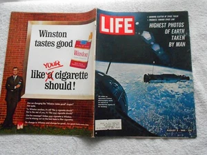 LIFE Magazine--AUGUST 5,1966-HIGHEST PHOTOS OF EARTH TAKEN BY MAN - Picture 1 of 2