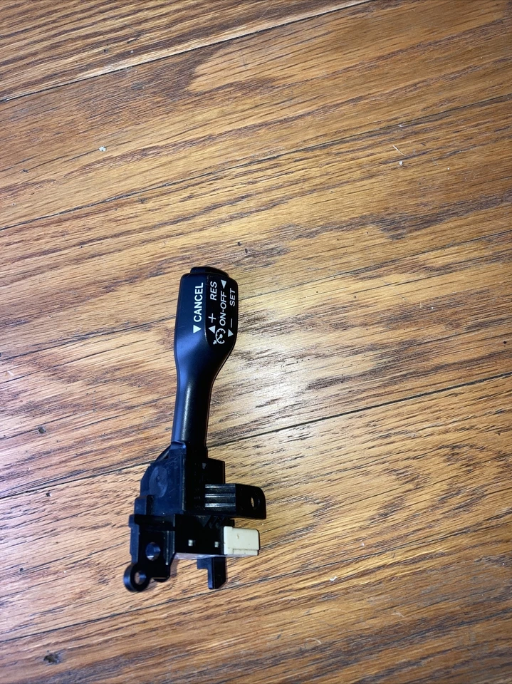 Interruptor de control de crucero intermotor estándar para Toyota Tundra/sequoia 2001-2004 Foto 1 de 4