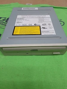 Sony Internal IDE CD-Rom Drive IDE - CDU5225 - BEIGE - Afbeelding 1 van 3