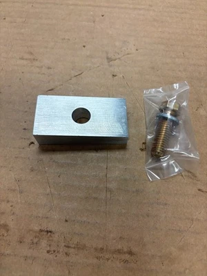 Bloque de montaje de transmisión Ford Falcon 1964,5-1965 espaciador montaje T5 Foto 1 de 4