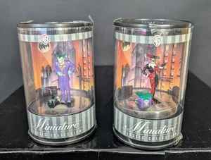 Miniature Warner Bros da collezione Batman Villans Joker & Harley Quinn - Foto 1 di 5