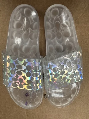 Sandálias COACH Ugo Clear Holo Glitter Logo Jelly Pool Slides tamanho 11 NOVO! - Imagem 1 de 4