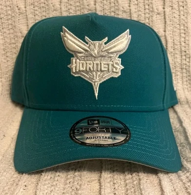 Кепка регулируемая бейсболка Charlotte Hornets New Era бирюзовая 9forty A-Frame NBA - Изображение 1 из 4