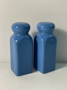 Vintage Blue Ceramic Salt Pepper Shakers Set Collectible - Picture 1 of 4