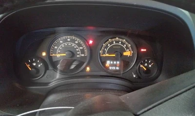 Jeep Patriot 2015 OE velocímetro calibre grupo 94 k millas Foto 1 de 4