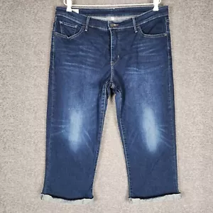 Levi's Bermuda Capri Jeans Women's Plus Size 20W Blue Denim Stretch 23645-0023 - Picture 1 of 13