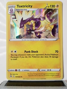Tarjeta de Pokémon HOLO Toxtricity 107/264 casi nueva/m rara Fusion Strike $2 envío plano - Imagen 1 de 4