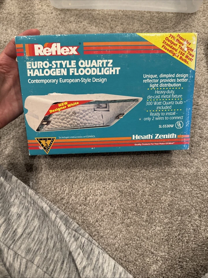 Reflex Heath Zenith 250W Quartz Halogen Floodlight #SL-5515-B
