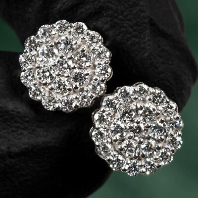 Round VVS Lab Grown Diamond 14K White Gold 1.05Ct Flower Cluster Stud Earrings - Image 1 of 4