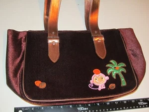 CHI CHAI MON BEUTELTASCHE HANDTASCHE BRAUN SCHWEDENGEFÜHL BESTICKT AKZENT NEU MIT ETIKETT SANRIO 2005 - Bild 1 von 2