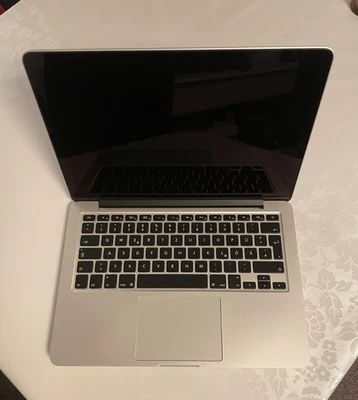 Apple MacBook Pro Retina A1502 (13,3 Zoll)  1 TB SSD 2,6 GHz - Bild 1 von 4
