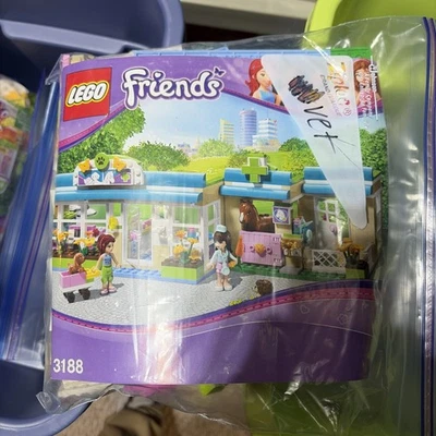 LEGO Friends Heartlake Veterinario Caballo Animal Doctor 3188 Completo con Instrucciones  Foto 1 de 2