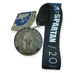 Spartan Super Push Harder Medal 2019 collar de 30"" - Imagen 1 de 3