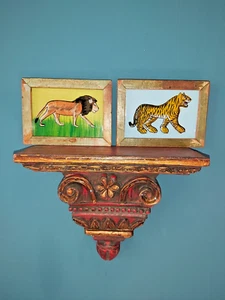A SET OF TWO VINTAGE INDIAN REVERSE GLASS PAINTINGS OF A LION & TIGER - Picture 1 of 12