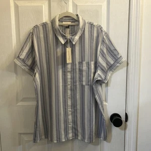 NWT Universal Thread Women's Short Sleeve Button Down Shirt Blue Stripe Large - Picture 1 of 23