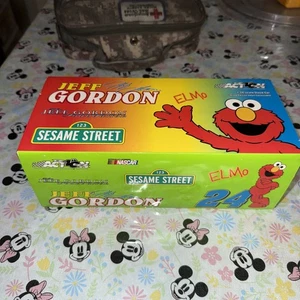 Jeff Gordon 2002 Elmo Sesame Street Foundation 1/24 RCCA Club Car Bank 1/2.004 - Bild 1 von 11