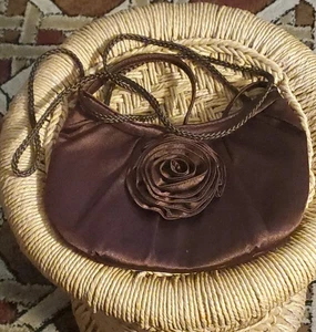 Borsa da sera donna marrone raso come rosa sul davanti 2 cinghie 8" x 6" - Foto 1 di 4