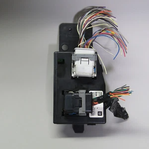 2005-2006 Chevrolet Colorado GMC Canyon Body Control Module BCM 10394233 3.5L - Picture 1 of 3