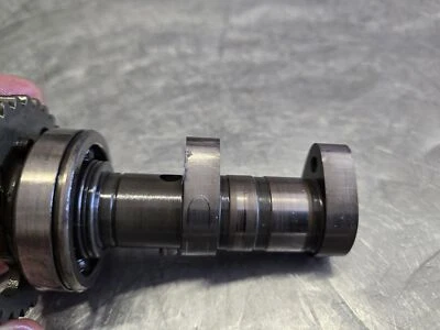 Árbol de levas de admisión Yamaha Yz450f 2014 Foto 1 de 4