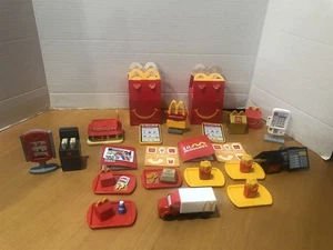 Lil McDonald’s Happy Meal Mini Toys Lot of 18 Fast Food Toys - Foto 1 di 4