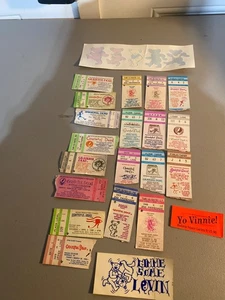 19 Vintage Grateful Dead Ticket Stubs plus 2 Sticker - Bild 1 von 6
